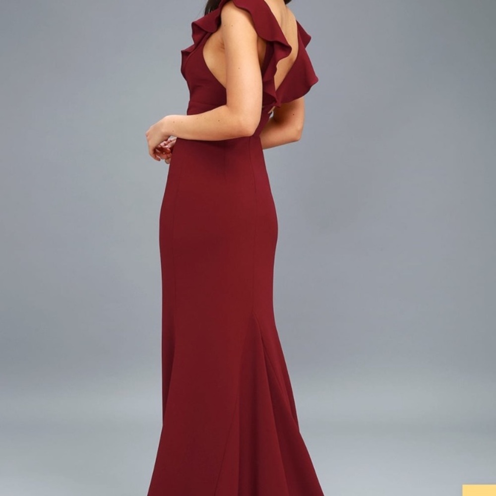 Lulu’s Perfect Opportunity Burgundy Maxi Gown